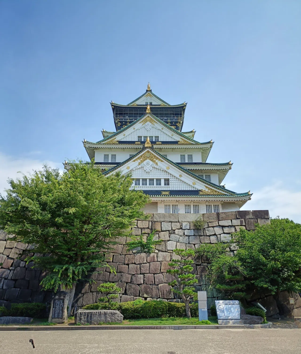 Seu primeiro dia no Castelo de Osaka, hora a hora