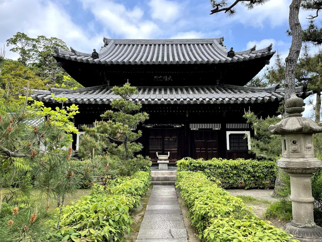 Nanshuji Temple, Osaka