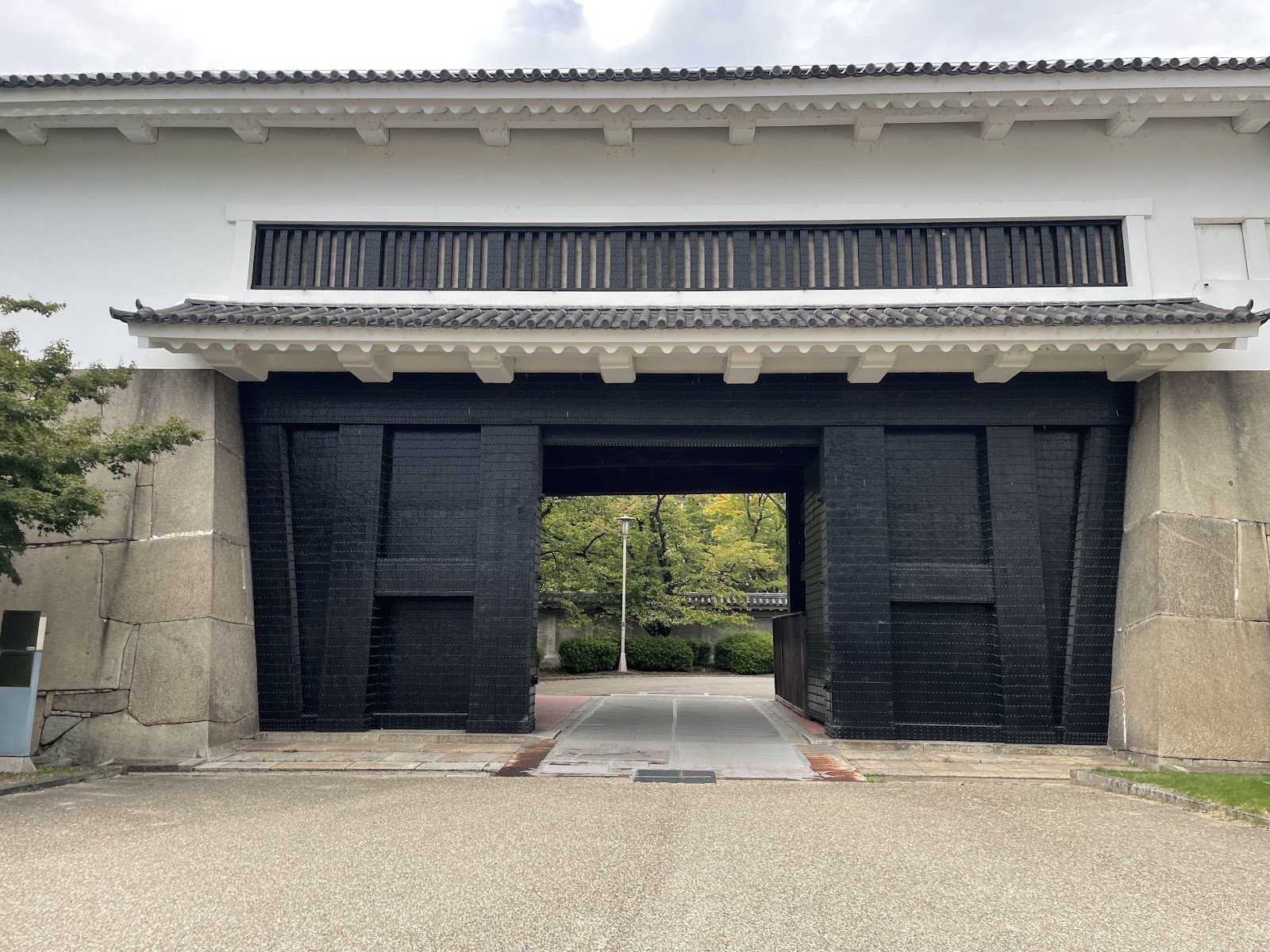 Sengan-yagura & Tamon-yagura Turrets, Osaka