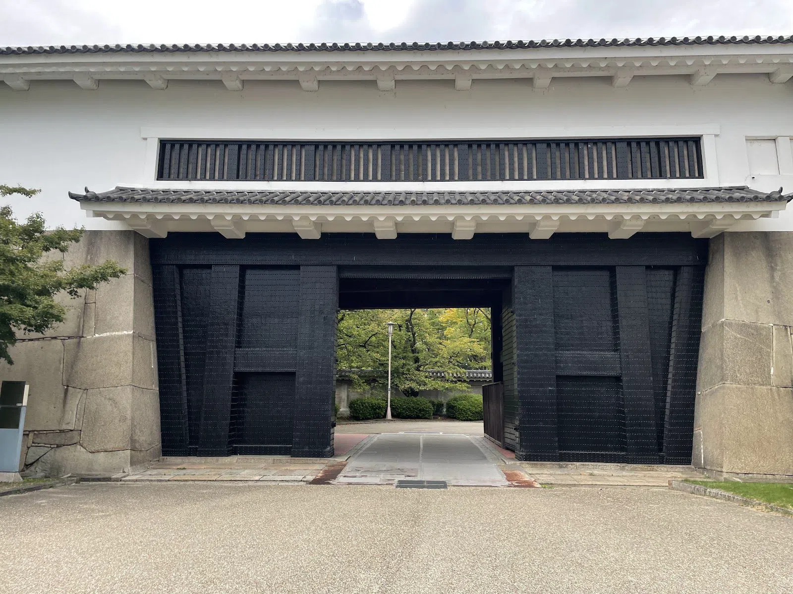 Sengan-yagura & Tamon-yagura Turrets, Osaka